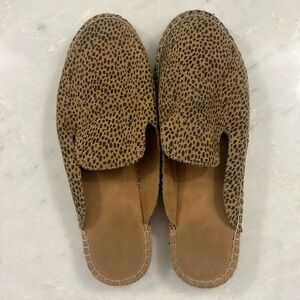 Universal Thread Leopard Slides